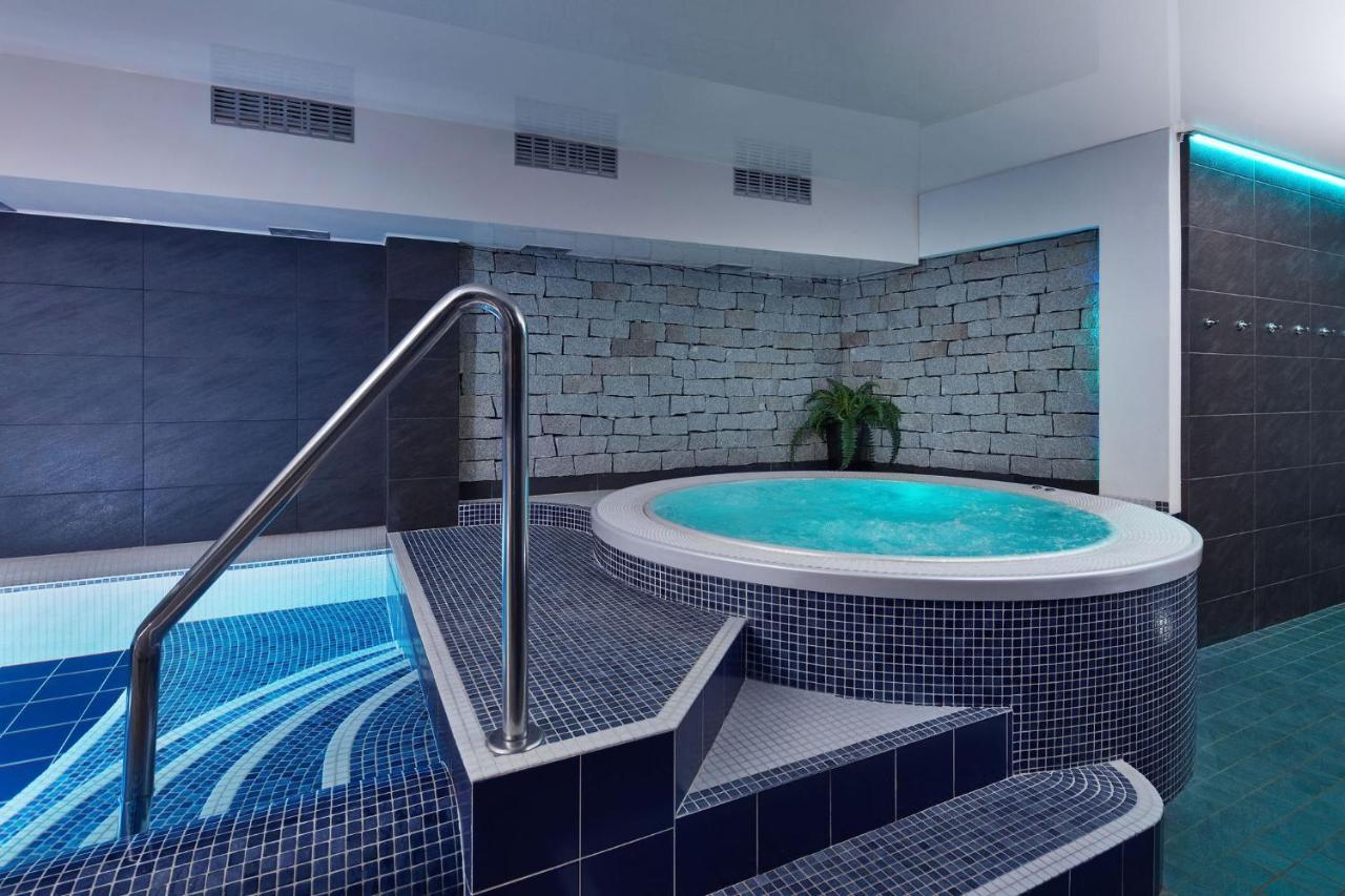 Hotel Slunny Dvur 예세니크 외부 사진