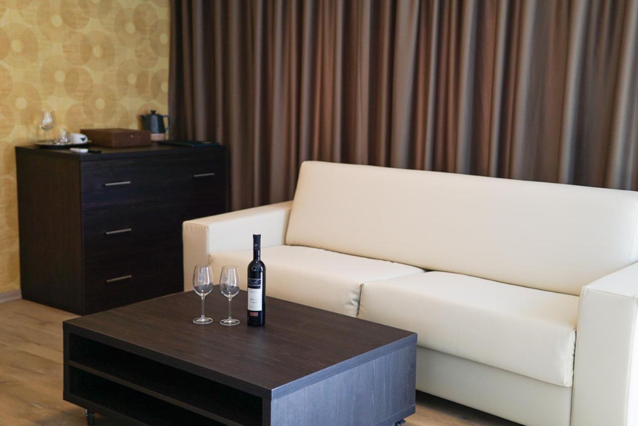 Hotel Slunny Dvur 예세니크 외부 사진