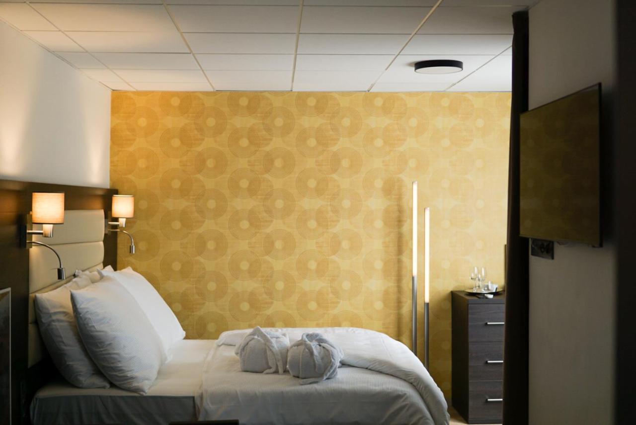 Hotel Slunny Dvur 예세니크 외부 사진