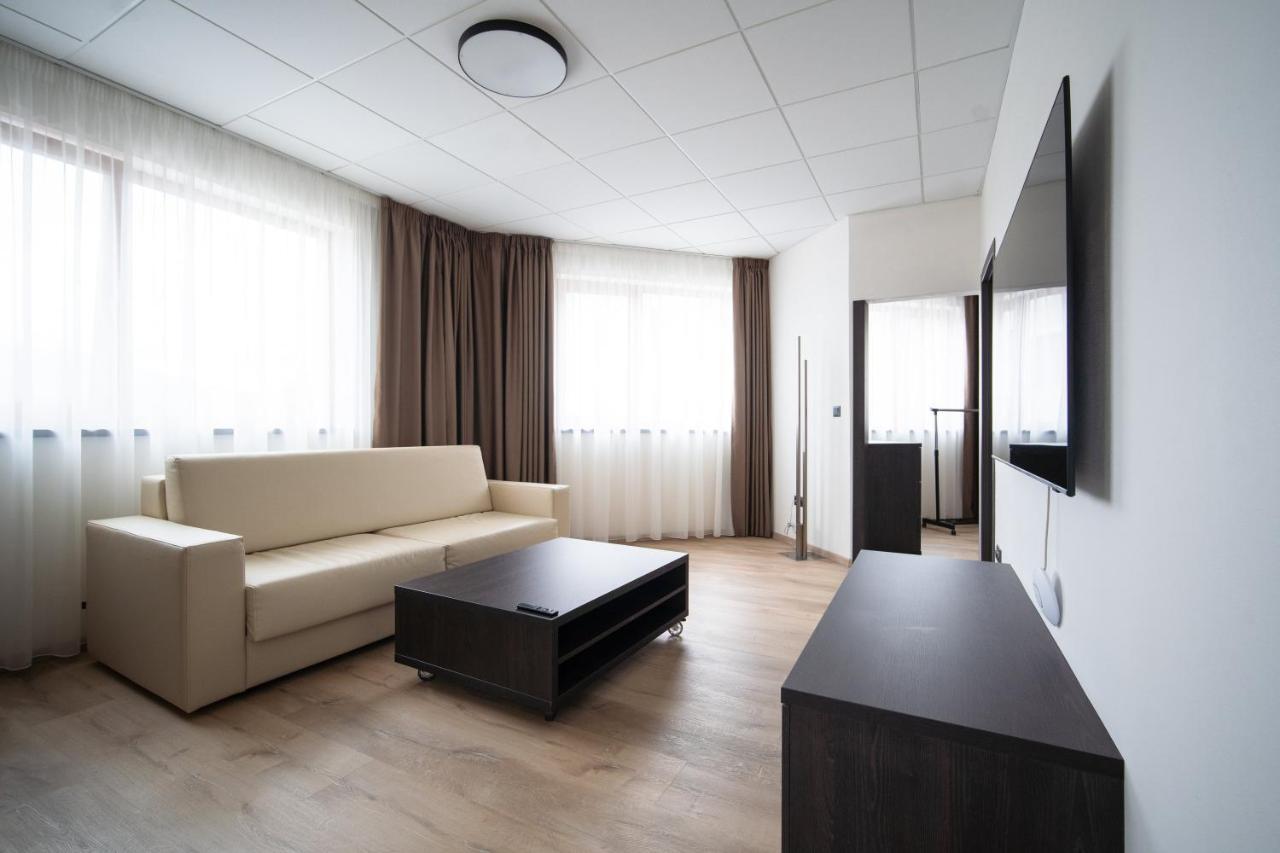 Hotel Slunny Dvur 예세니크 외부 사진