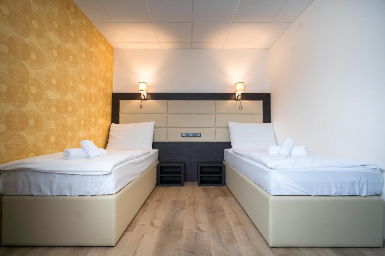 Hotel Slunny Dvur 예세니크 외부 사진
